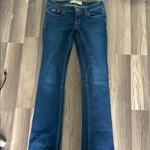 Hollister 5R bootcut Jeans